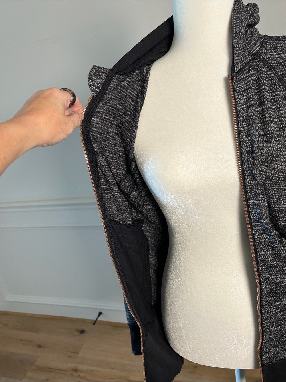 lululemon athletica Black Heather Zip Hoodie Jacket - Picture 12 of 13
